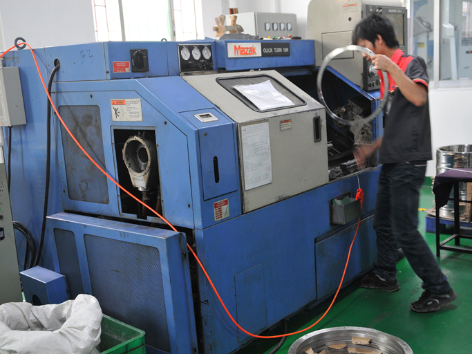 CNC車床(日) CNC車床(日)